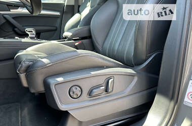 Внедорожник / Кроссовер Audi Q5 2022 в 
