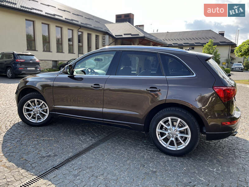 Позашляховик / Кросовер Audi Q5 2010 в Львові