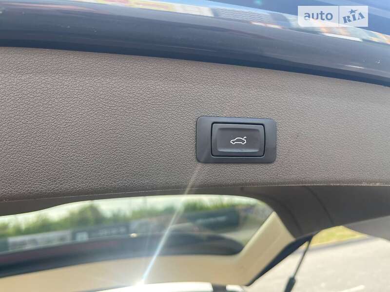 Позашляховик / Кросовер Audi Q5 2014 в Києві