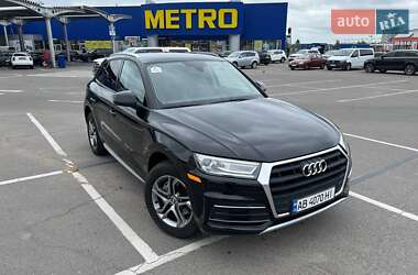 Внедорожник / Кроссовер Audi Q5 2018 в 
