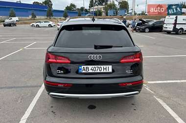 Внедорожник / Кроссовер Audi Q5 2018 в 