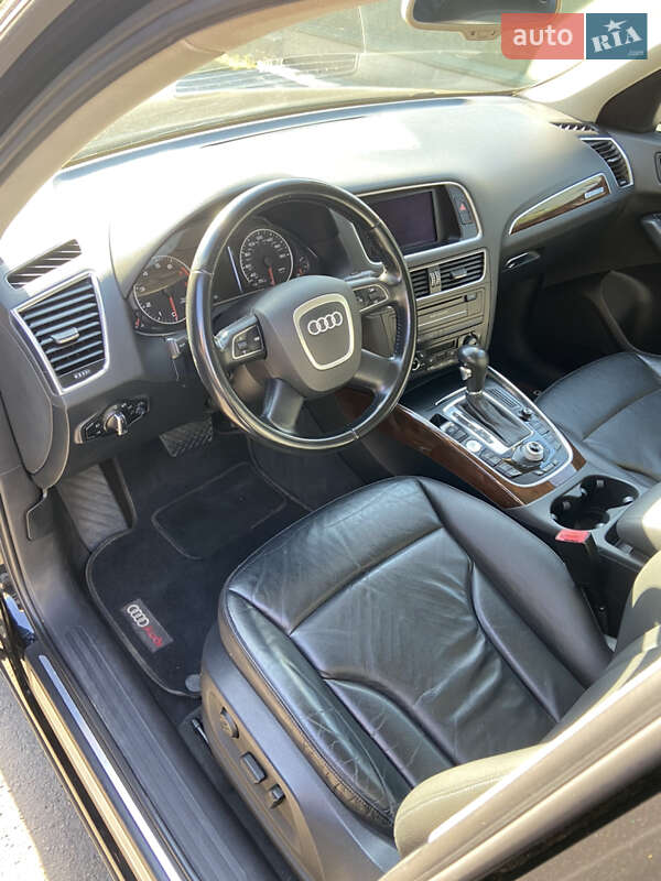 Внедорожник / Кроссовер Audi Q5 2012 в Луцке