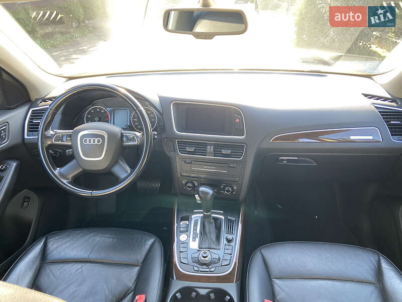 Внедорожник / Кроссовер Audi Q5 2012 в Луцке