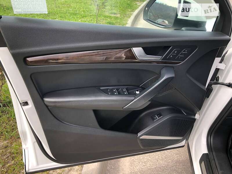 Внедорожник / Кроссовер Audi Q5 2019 в Львове фото 15 Внедорожник / Кроссовер Audi Q5 2019 в Львове