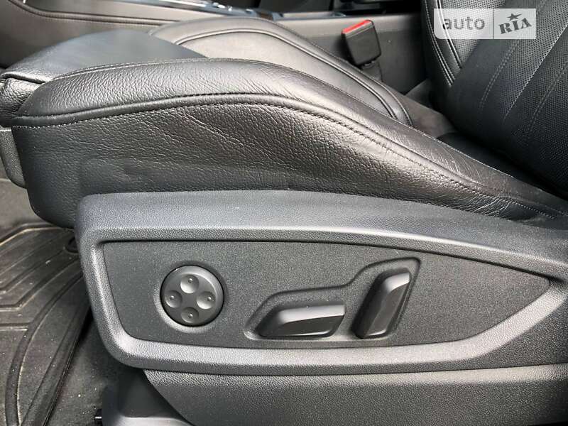 Внедорожник / Кроссовер Audi Q5 2019 в Львове фото 16 Внедорожник / Кроссовер Audi Q5 2019 в Львове