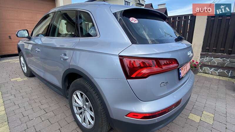 Позашляховик / Кросовер Audi Q5 2018 в Львові