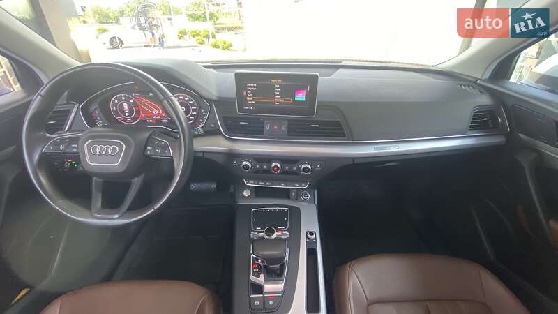 Позашляховик / Кросовер Audi Q5 2018 в Львові