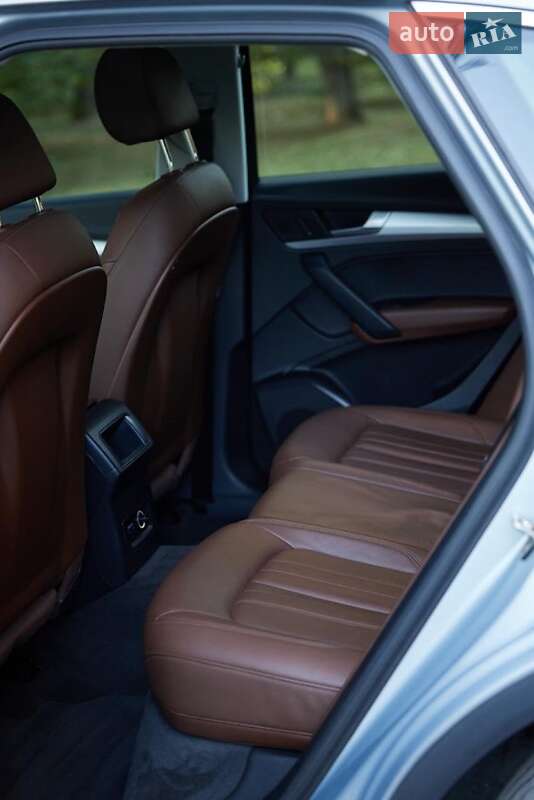 Позашляховик / Кросовер Audi Q5 2018 в Львові