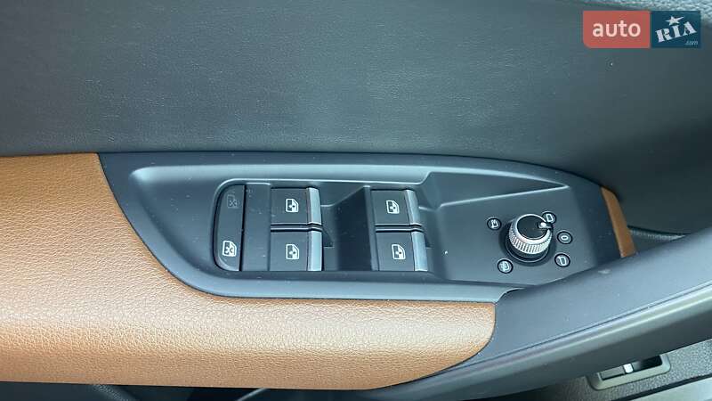 Позашляховик / Кросовер Audi Q5 2018 в Львові