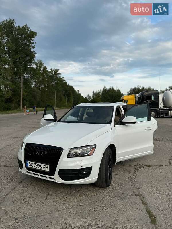 Внедорожник / Кроссовер Audi Q5 2011 в Городке