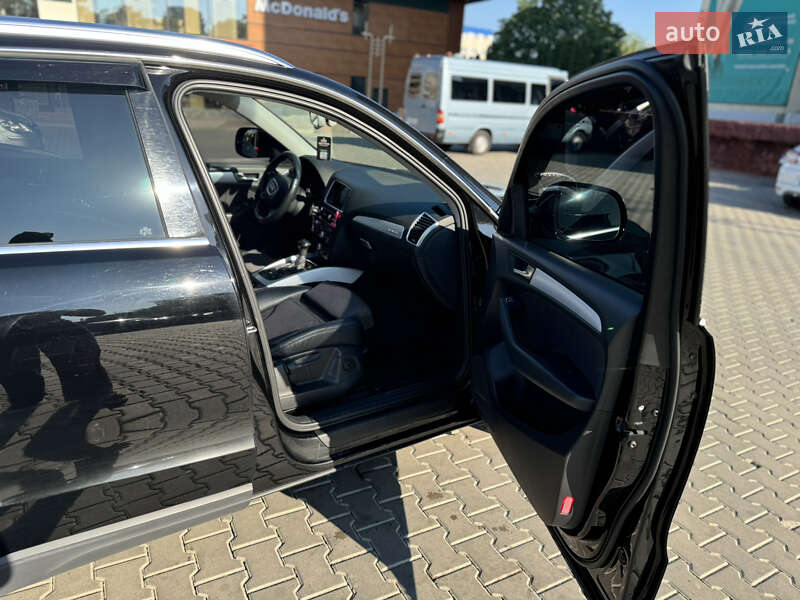Внедорожник / Кроссовер Audi Q5 2015 в Черновцах