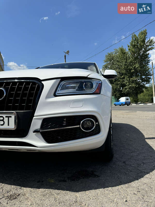 Внедорожник / Кроссовер Audi Q5 2015 в Кропивницком