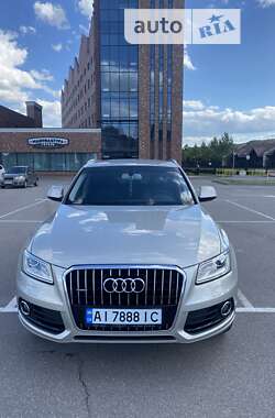 Позашляховик / Кросовер Audi Q5 2016 в Києві