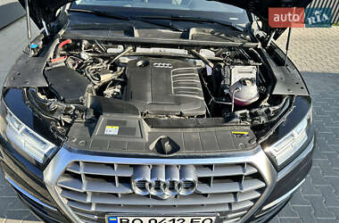 Внедорожник / Кроссовер Audi Q5 2020 в 