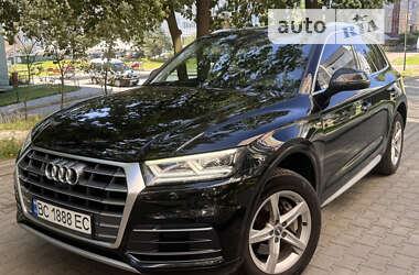 Внедорожник / Кроссовер Audi Q5 2017 в Новояворовске