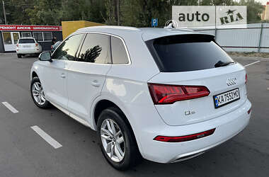 Позашляховик / Кросовер Audi Q5 2020 в Києві