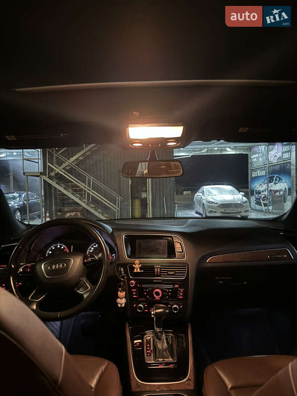 Внедорожник / Кроссовер Audi Q5 2016 в Львове