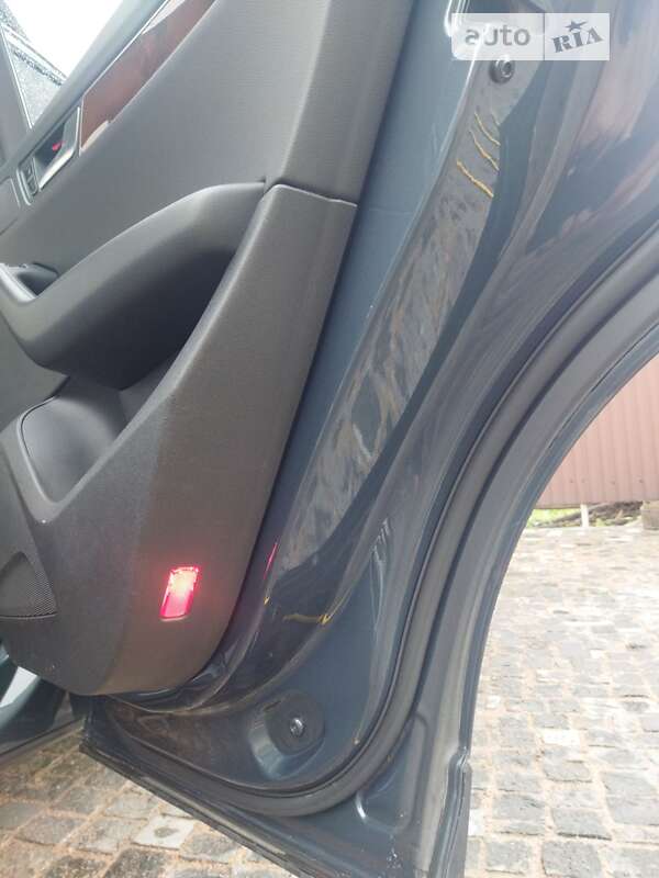 Внедорожник / Кроссовер Audi Q5 2011 в Житомире