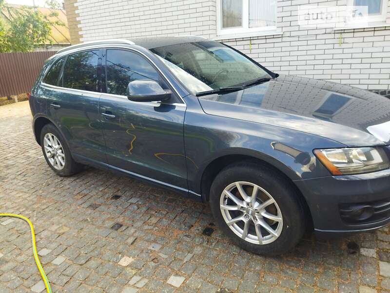 Внедорожник / Кроссовер Audi Q5 2011 в Житомире