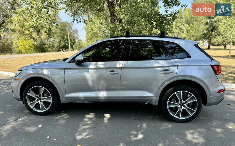 Внедорожник / Кроссовер Audi Q5 2018 в Киеве