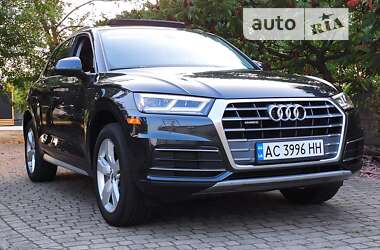 Внедорожник / Кроссовер Audi Q5 2018 в Нововолынске