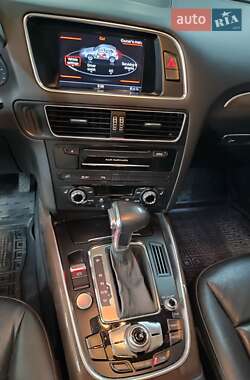 Внедорожник / Кроссовер Audi Q5 2015 в 