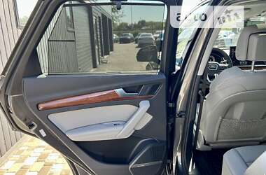 Позашляховик / Кросовер Audi Q5 2022 в 