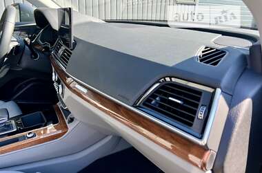 Позашляховик / Кросовер Audi Q5 2022 в 