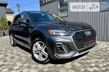 Позашляховик / Кросовер Audi Q5 2022 в 