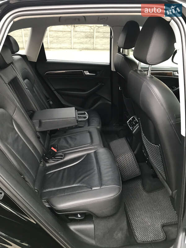 Внедорожник / Кроссовер Audi Q5 2014 в Черновцах