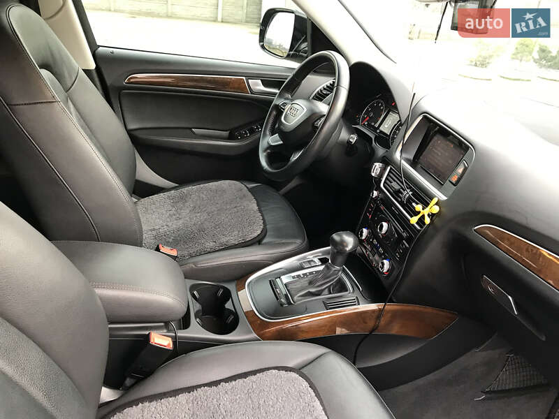 Внедорожник / Кроссовер Audi Q5 2014 в Черновцах