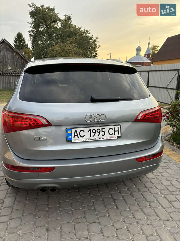 Позашляховик / Кросовер Audi Q5 2011 в Луцьку