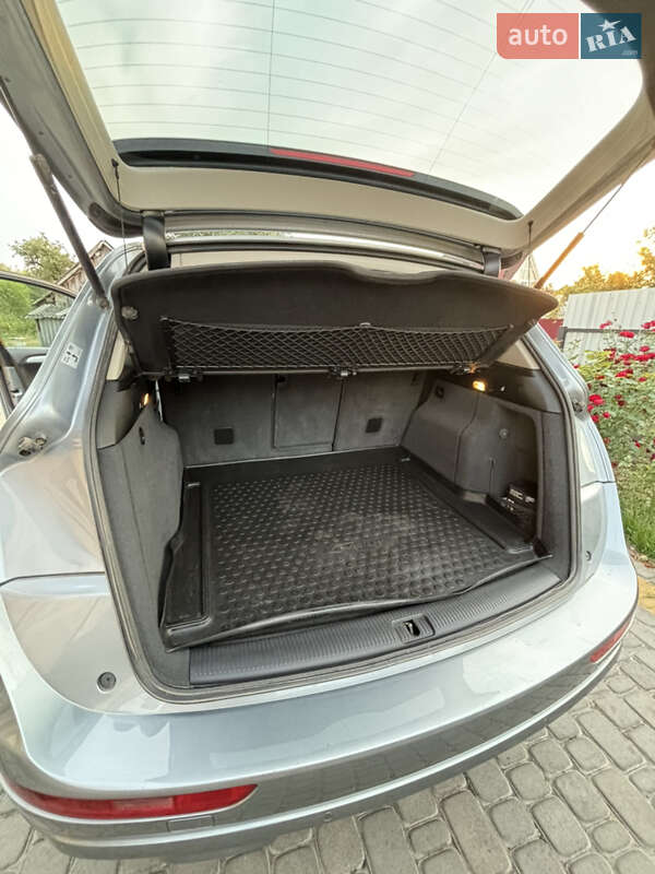 Позашляховик / Кросовер Audi Q5 2011 в Луцьку