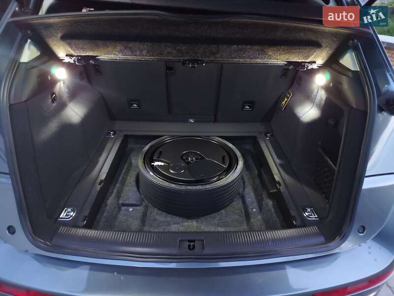 Внедорожник / Кроссовер Audi Q5 2016 в Хмельницком
