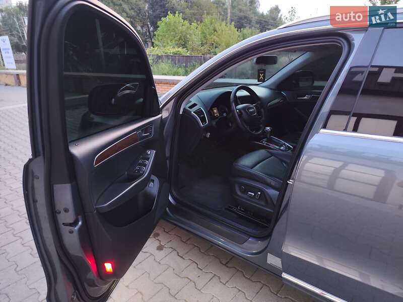 Внедорожник / Кроссовер Audi Q5 2016 в Хмельницком