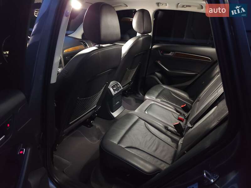 Внедорожник / Кроссовер Audi Q5 2016 в Хмельницком