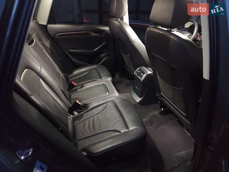 Внедорожник / Кроссовер Audi Q5 2016 в Хмельницком