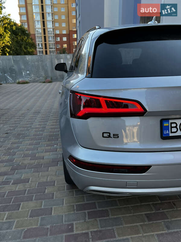 Позашляховик / Кросовер Audi Q5 2019 в Тернополі