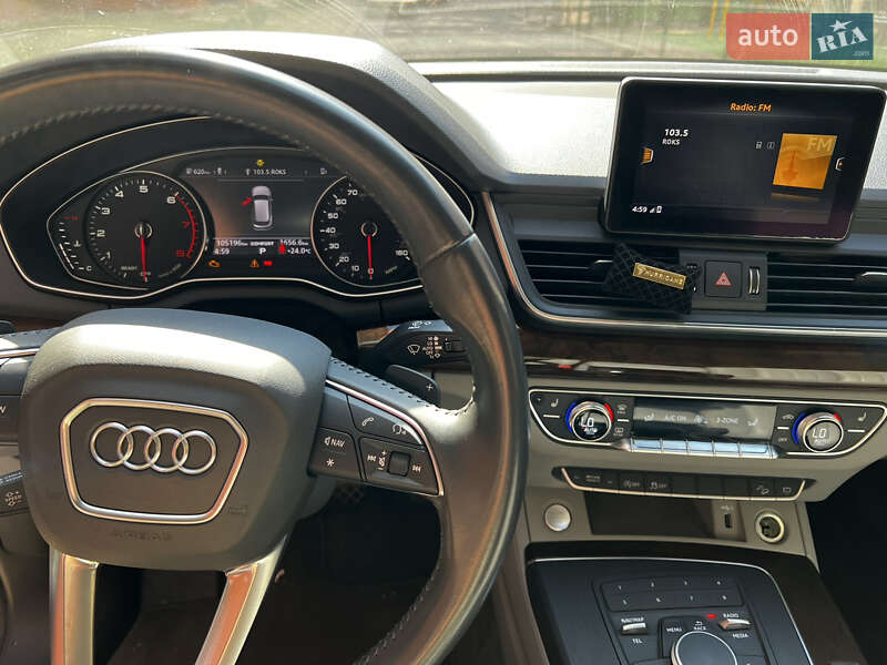 Позашляховик / Кросовер Audi Q5 2019 в Тернополі