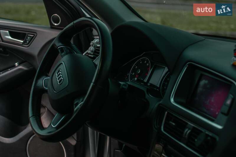 Позашляховик / Кросовер Audi Q5 2013 в Львові