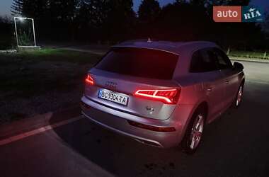 Внедорожник / Кроссовер Audi Q5 2017 в 