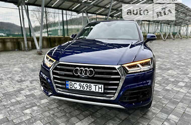 Внедорожник / Кроссовер Audi Q5 2017 в 