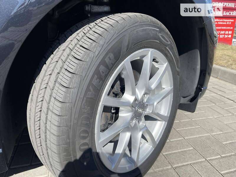 Позашляховик / Кросовер Audi Q5 2012 в Києві