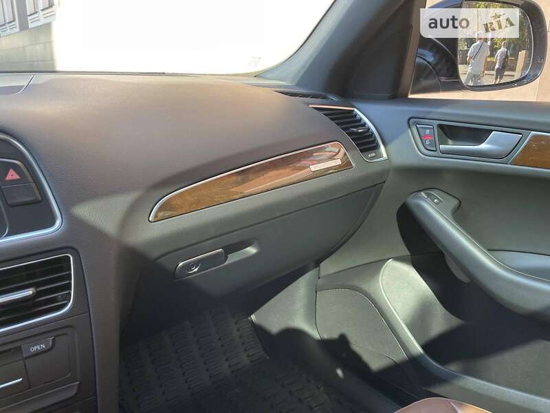 Позашляховик / Кросовер Audi Q5 2012 в Києві