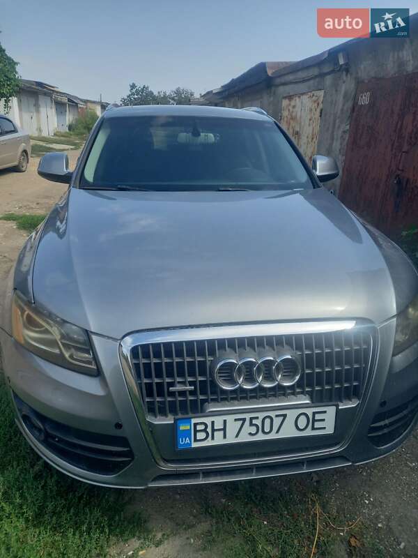 Внедорожник / Кроссовер Audi Q5 2010 в Измаиле