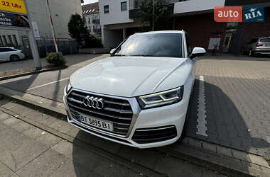 Позашляховик / Кросовер Audi Q5 2017 в Одесі