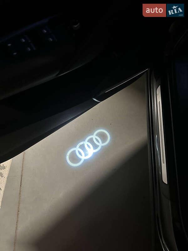 Внедорожник / Кроссовер Audi Q5 2019 в Львове