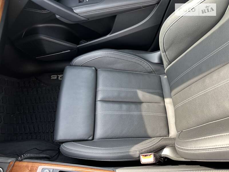 Внедорожник / Кроссовер Audi Q5 2021 в Киеве