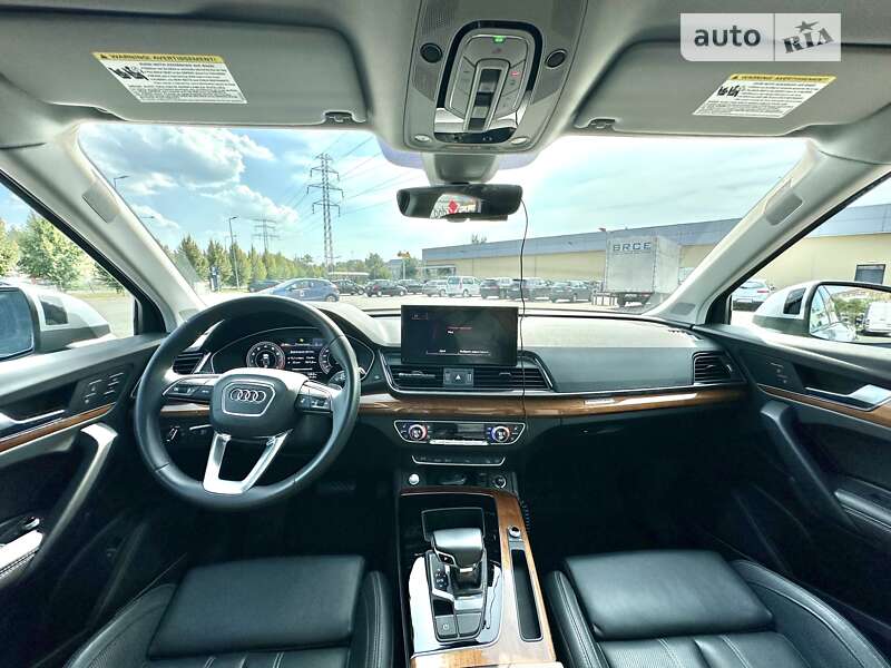Внедорожник / Кроссовер Audi Q5 2021 в Киеве