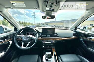 Внедорожник / Кроссовер Audi Q5 2021 в 